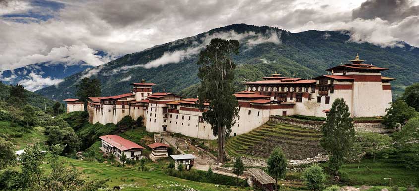 Trongsa monastery 