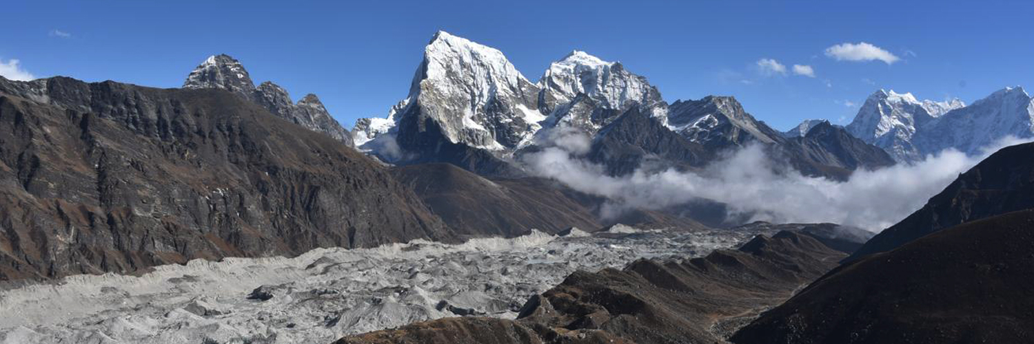 Gokyo Valley ans Glacier